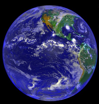 Satellitenbild des Pazifischen Ozeans und Nord- und Südamerika sowie Hurrikan Andrew, 25. August 1992. Wissenschaft Geologie von National Aeronautics and Space Administration National Aeronautics and Space Administration